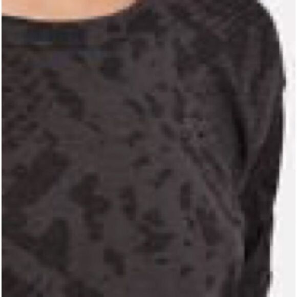 Rag & Bone Snake Print Long Sleeve Cropped Shirt C24 - Picture 6 of 6